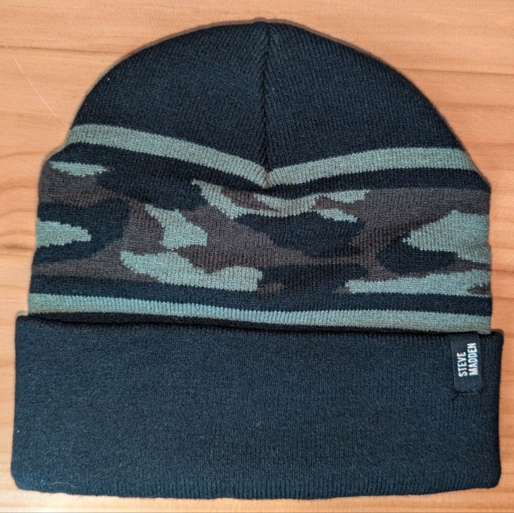 Steve Madden Camo Beanie